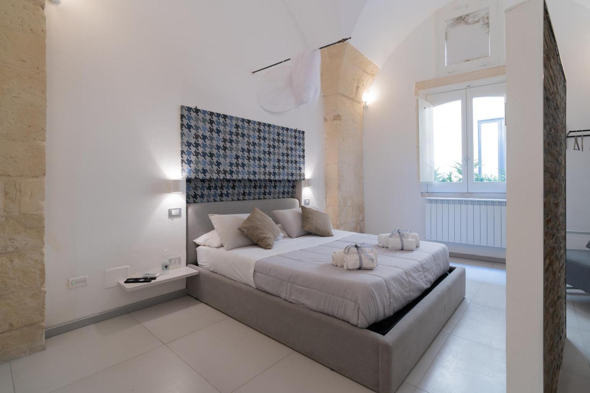 Dimora Barocca Luxury Suites レッチェ エクステリア 写真