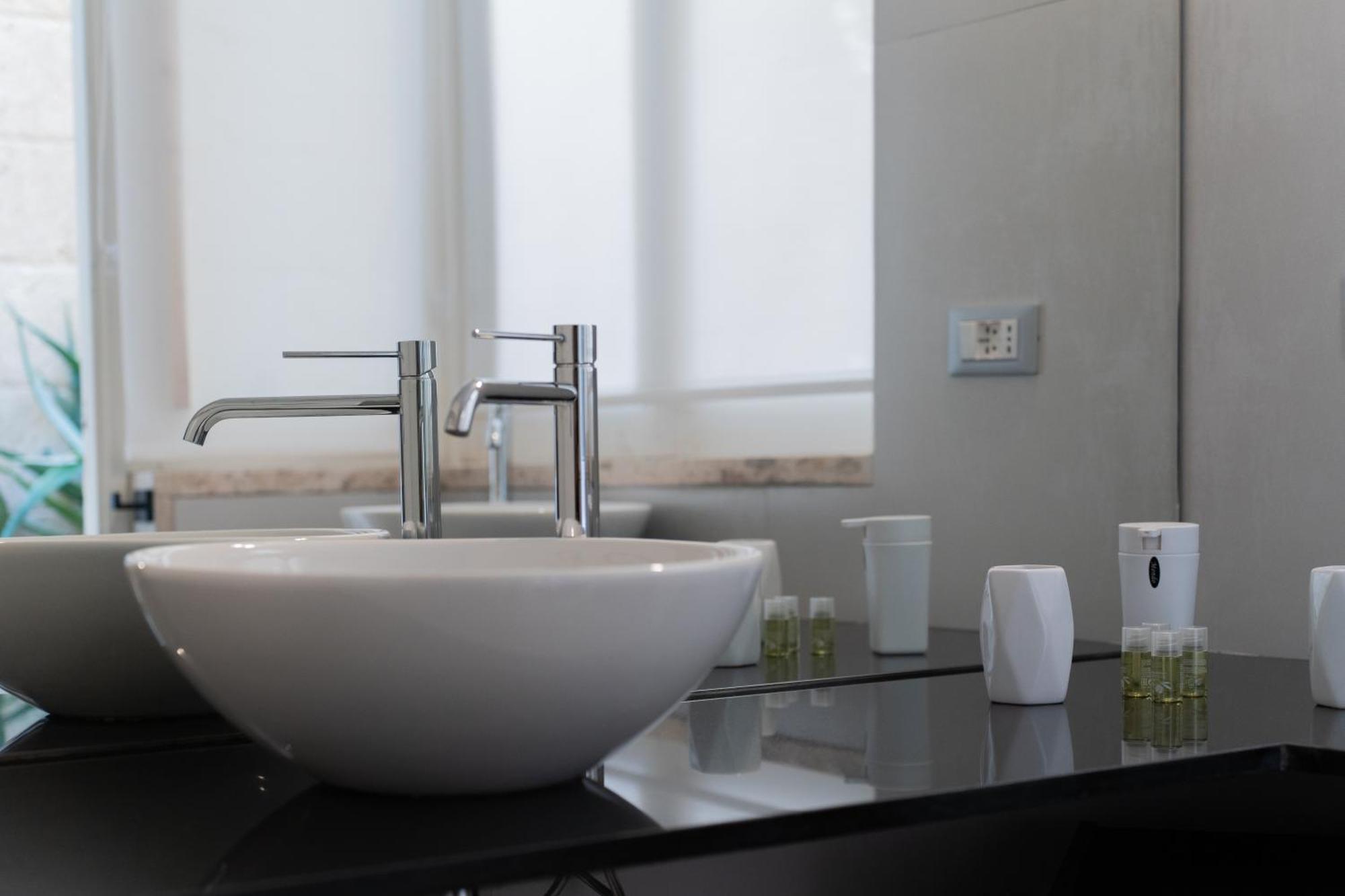 Dimora Barocca Luxury Suites レッチェ エクステリア 写真