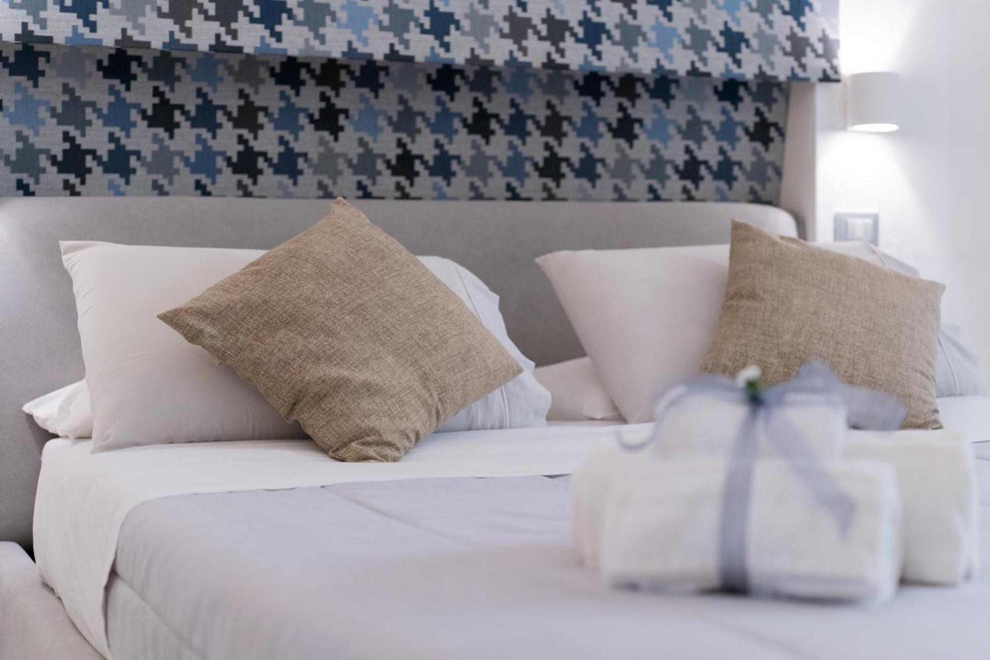Dimora Barocca Luxury Suites レッチェ エクステリア 写真