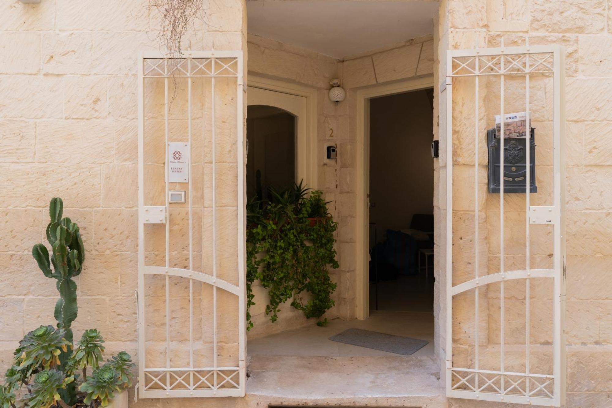 Dimora Barocca Luxury Suites レッチェ エクステリア 写真