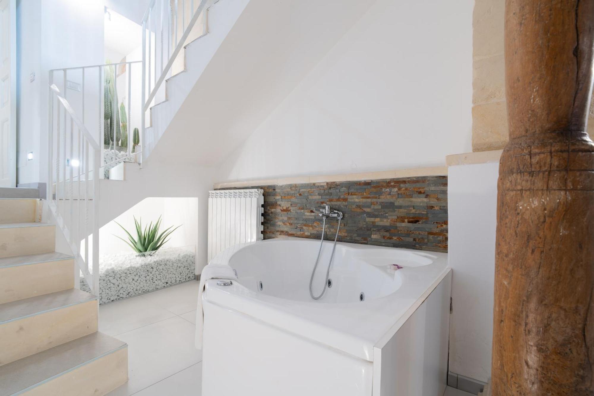 Dimora Barocca Luxury Suites レッチェ エクステリア 写真
