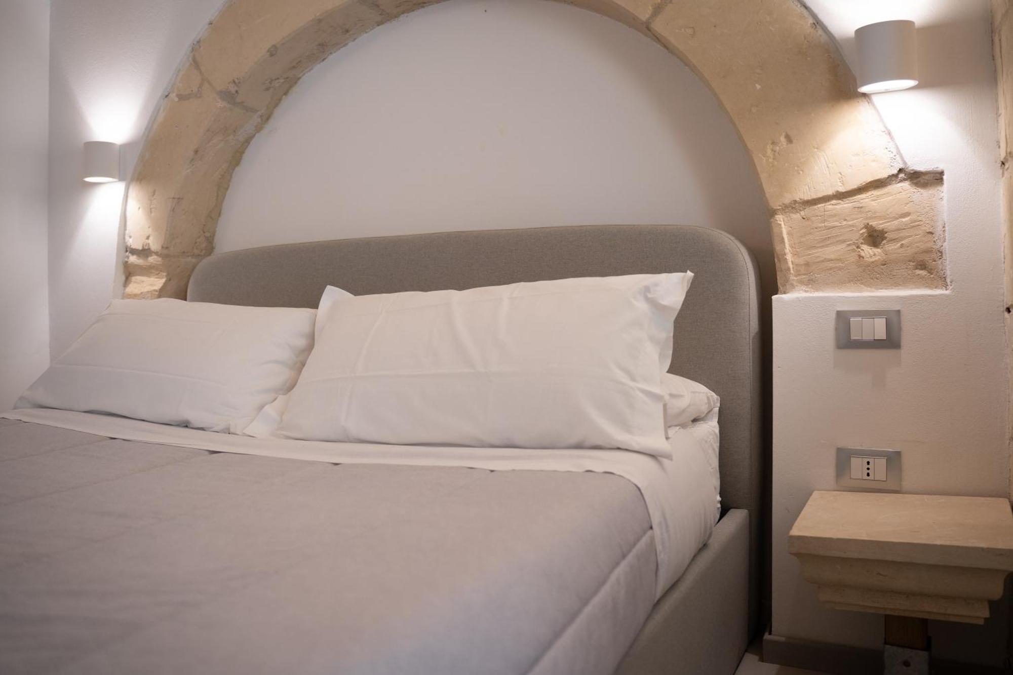 Dimora Barocca Luxury Suites レッチェ エクステリア 写真